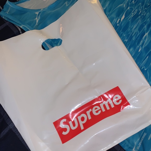 Supreme Ripple Tank Top - Picture 4 of 4